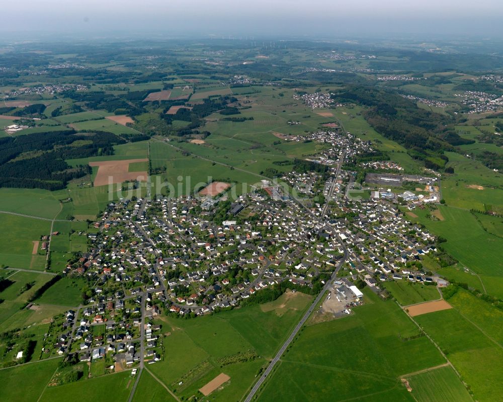 Höhn aus der Vogelperspektive: Ortsansicht der Ortsgemeinde Höhn im Bundesland Rheinland-Pfalz