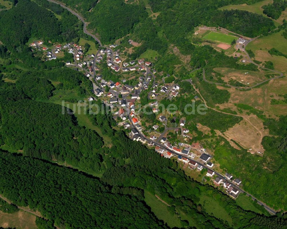 Hintertiefenbach von oben - Ortsansicht der Ortsgemeinde Hintertiefenbach im Bundesland Rheinland-Pfalz