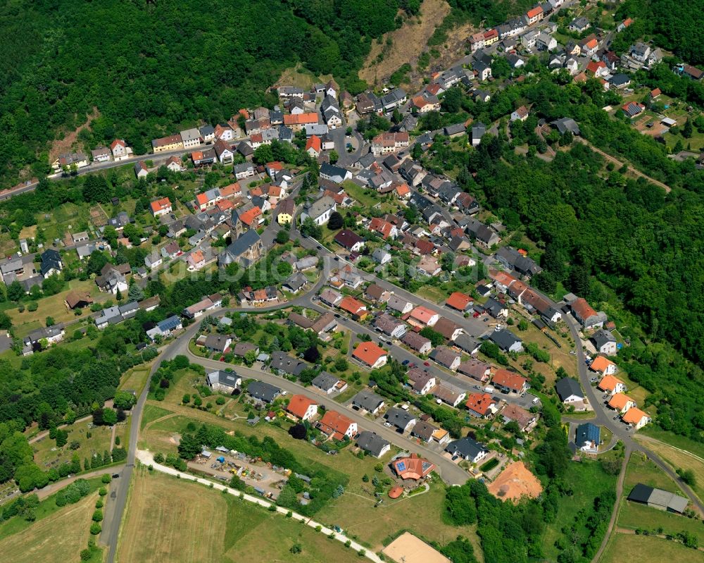 Luftaufnahme Kirchenbollenbach - Ortsansicht der Ortsgemeinde Kirchenbollenbach im Bundesland Rheinland-Pfalz