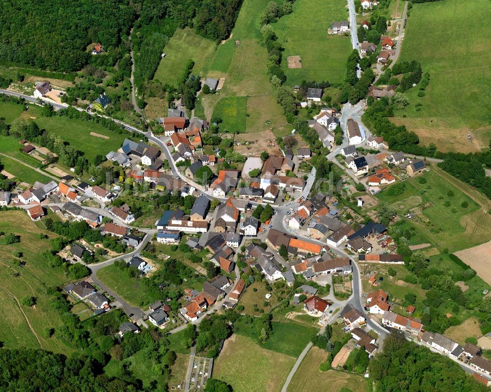 Löllbach von oben - Ortsansicht der Ortsgemeinde Löllbach im Bundesland Rheinland-Pfalz