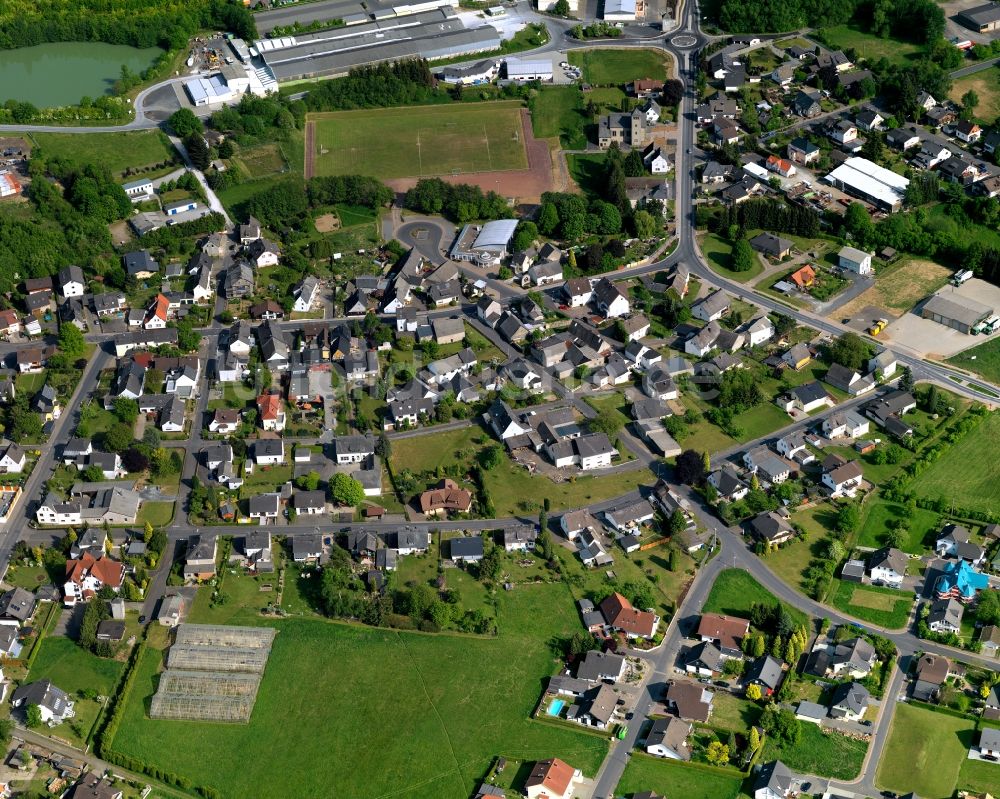 Moschheim von oben - Ortsansicht der Ortsgemeinde Moschheim im Bundesland Rheinland-Pfalz