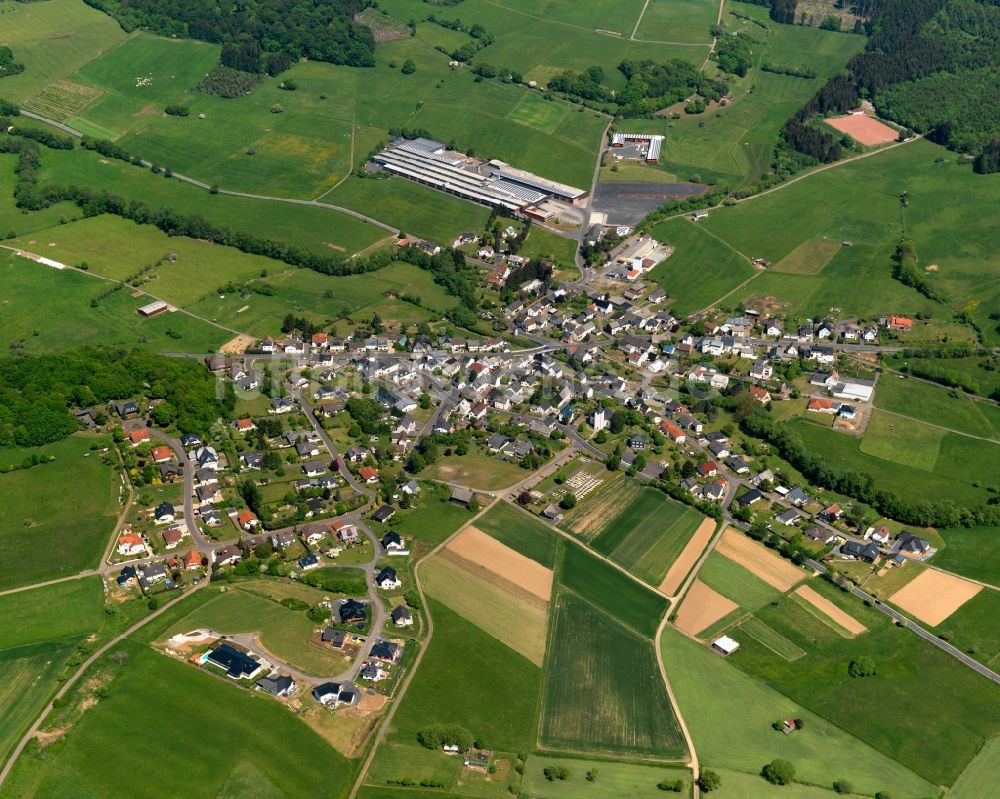 Neunkirchen aus der Vogelperspektive: Ortsansicht der Ortsgemeinde Neunkirchen im Bundesland Rheinland-Pfalz