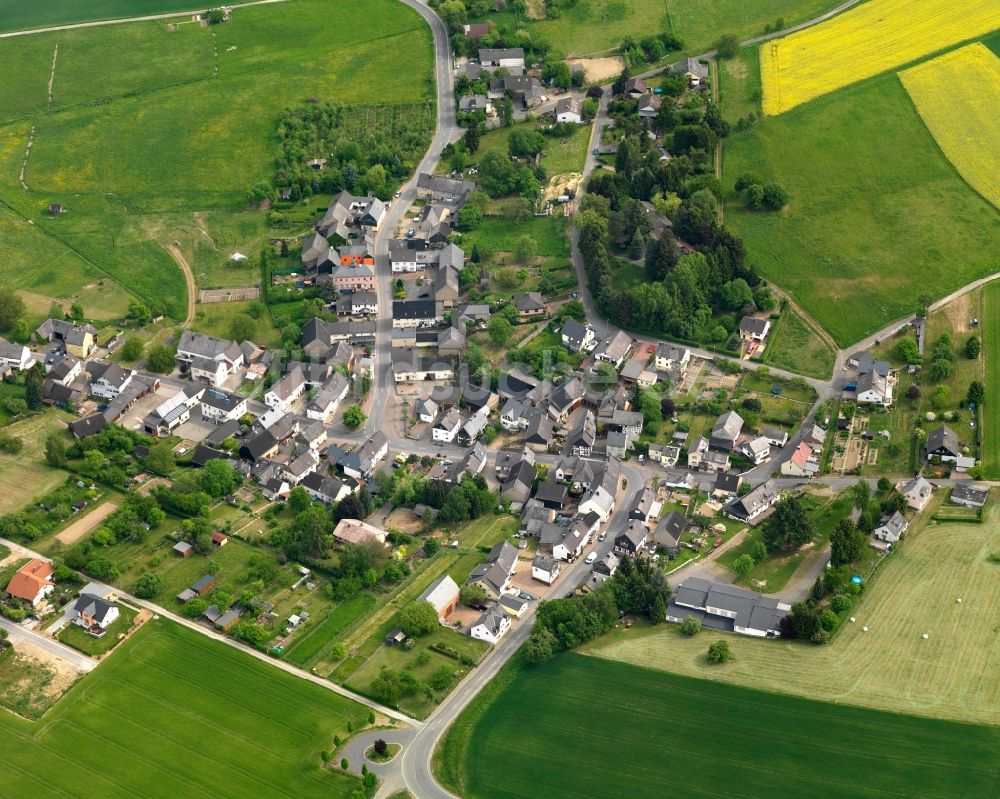 Rettershain aus der Vogelperspektive: Ortsansicht der Ortsgemeinde Rettershain im Bundesland Rheinland-Pfalz