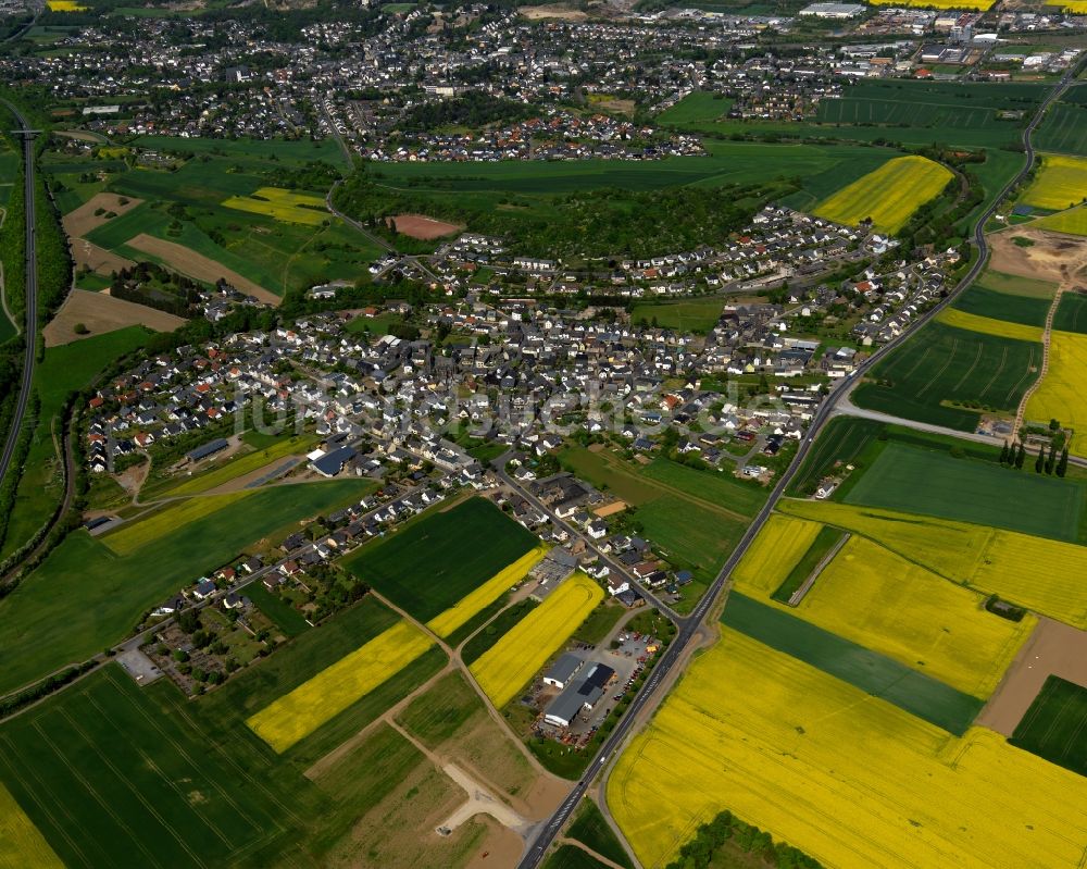 Thür von oben - Ortsansicht der Ortsgemeinde Thür im Bundesland Rheinland-Pfalz