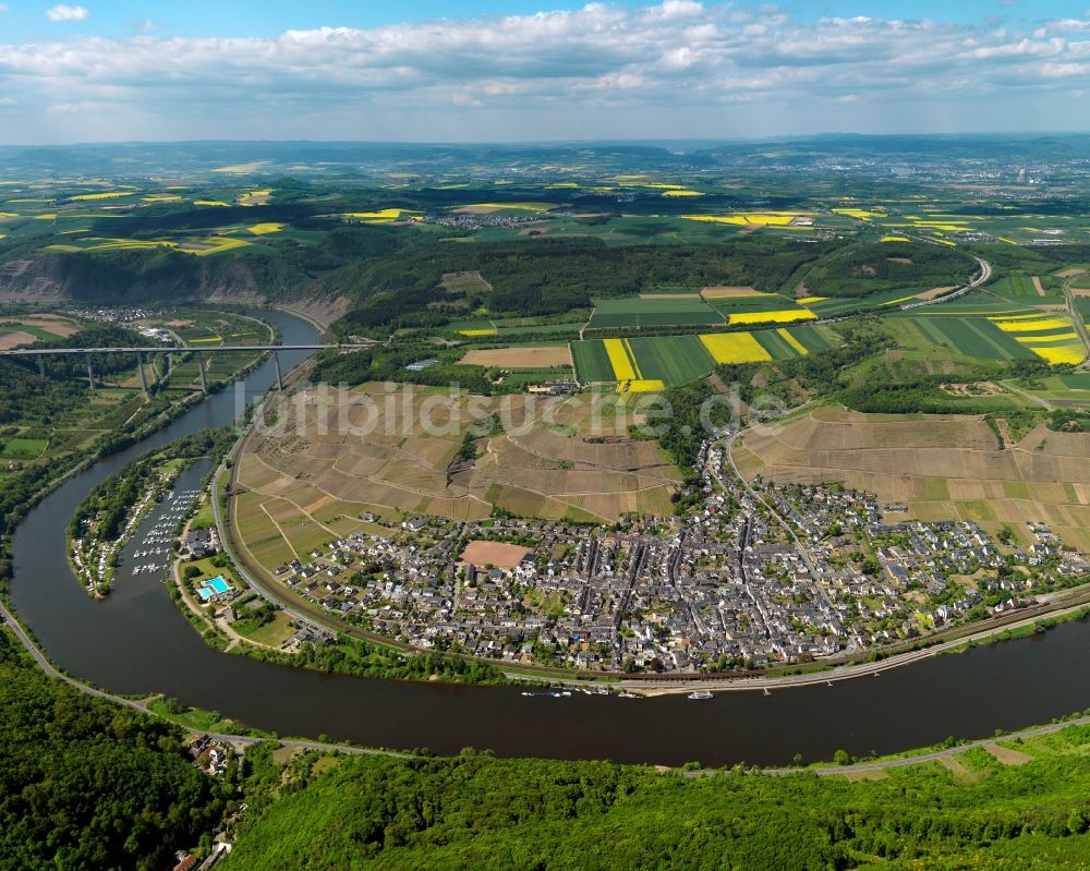 Luftaufnahme Winningen - Ortsansicht der Ortsgemeinde Winningen im Bundesland Rheinland-Pfalz