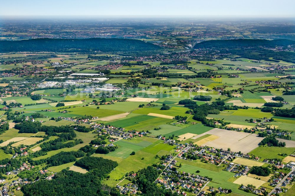 Luftbild Porta Westfalica - Ortsansicht im Ortsteil Hausberge in Porta Westfalica im Bundesland Nordrhein-Westfalen, Deutschland