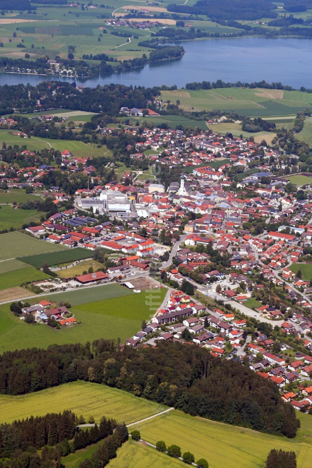 Luftbild Waging am See - Ortsansicht im Ortsteil Kammering in Waging am See im Bundesland Bayern, Deutschland