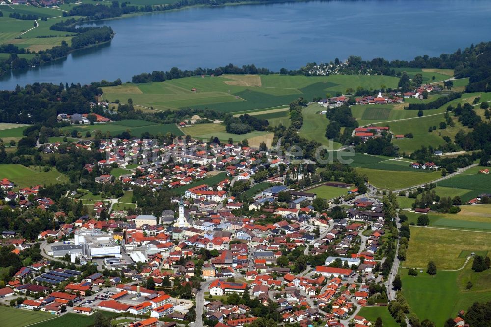 Waging am See von oben - Ortsansicht im Ortsteil Kammering in Waging am See im Bundesland Bayern, Deutschland