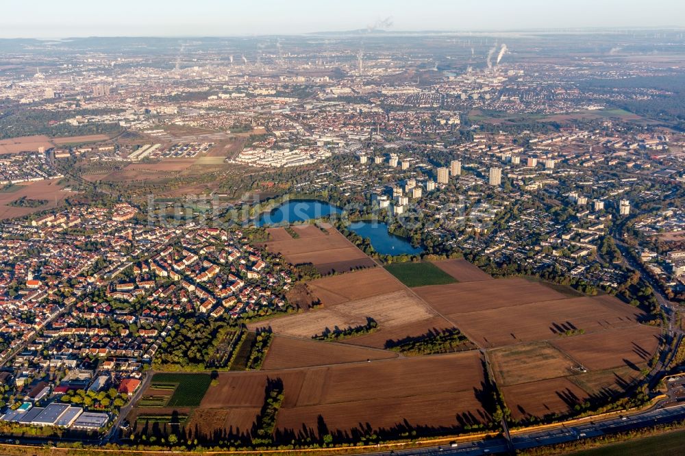 Mannheim von oben - Ortsansicht im Ortsteil Wallstadt in Mannheim im Bundesland Baden-Württemberg, Deutschland