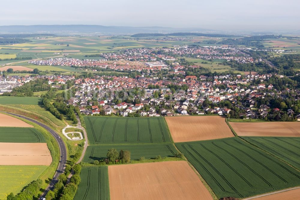 Luftaufnahme Nidderau - Ortsansicht im Ortsteil Windecken in Nidderau im Bundesland Hessen, Deutschland