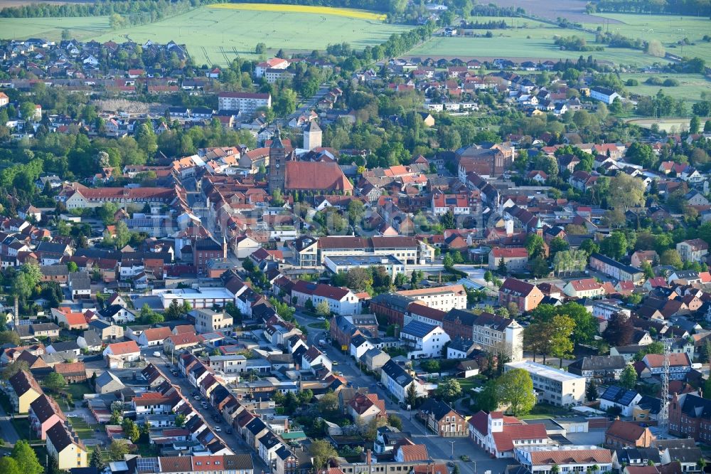 Osterburg (Altmark) aus der Vogelperspektive: Ortsansicht in Osterburg (Altmark) im Bundesland Sachsen-Anhalt, Deutschland