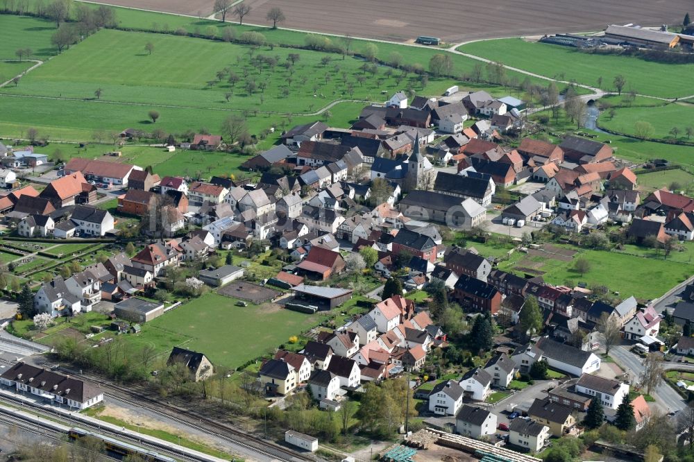 Ottbergen aus der Vogelperspektive: Ortsansicht in Ottbergen im Bundesland Nordrhein-Westfalen