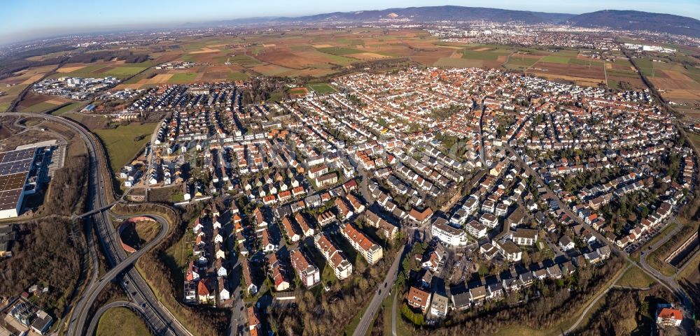 Plankstadt aus der Vogelperspektive: Ortsansicht in Plankstadt im Bundesland Baden-Württemberg, Deutschland