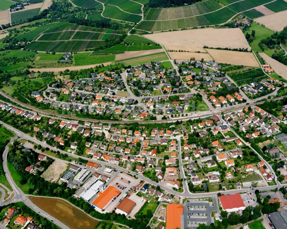 Luftaufnahme Affaltrach - Ortsansicht am Rande von landwirtschaftlichen Feldern in Affaltrach im Bundesland Baden-Württemberg, Deutschland