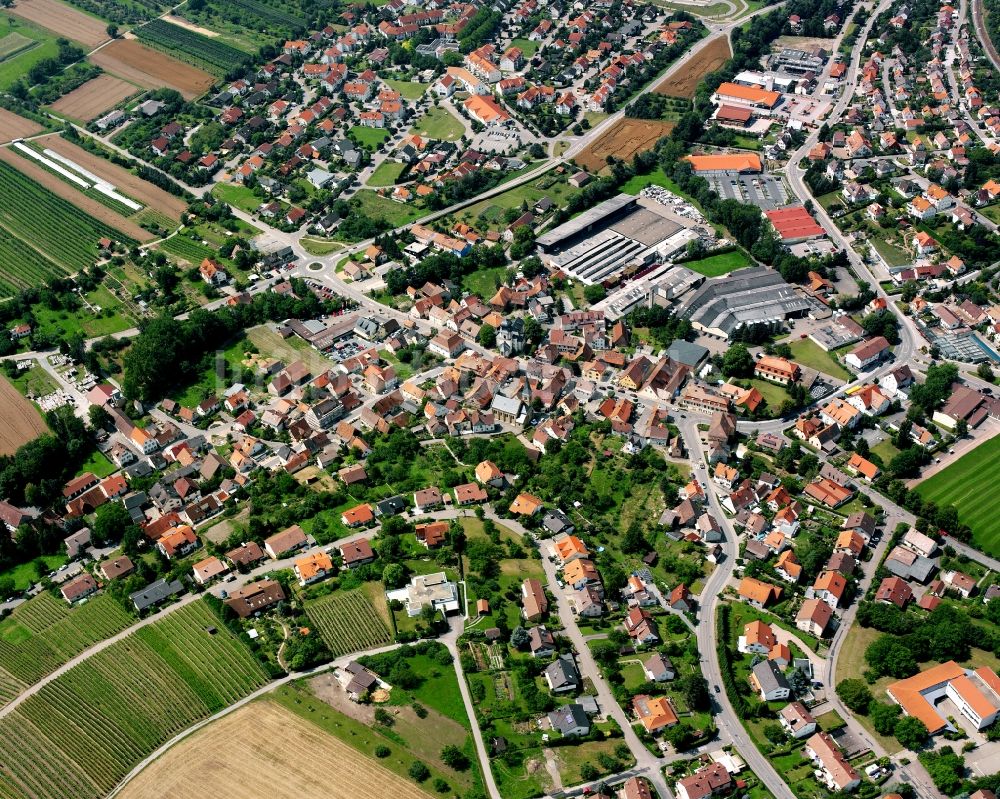 Affaltrach von oben - Ortsansicht am Rande von landwirtschaftlichen Feldern in Affaltrach im Bundesland Baden-Württemberg, Deutschland