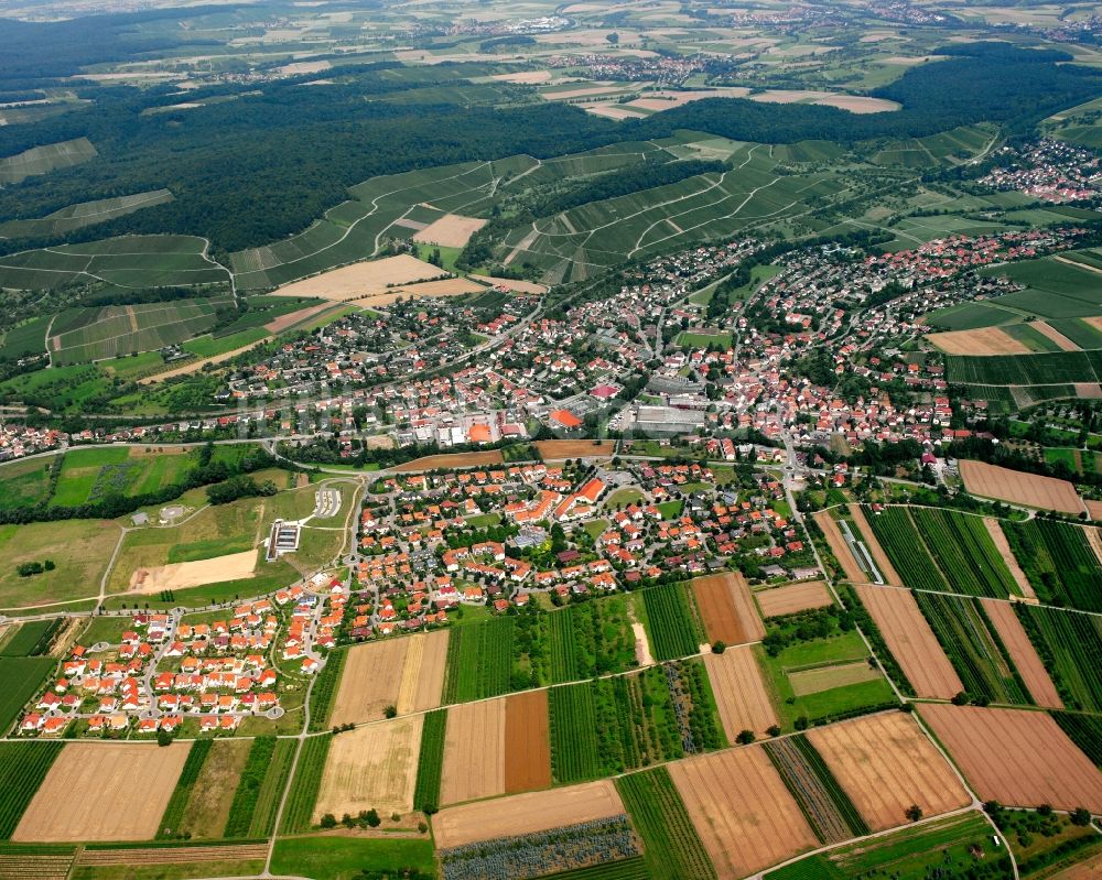 Affaltrach aus der Vogelperspektive: Ortsansicht am Rande von landwirtschaftlichen Feldern in Affaltrach im Bundesland Baden-Württemberg, Deutschland