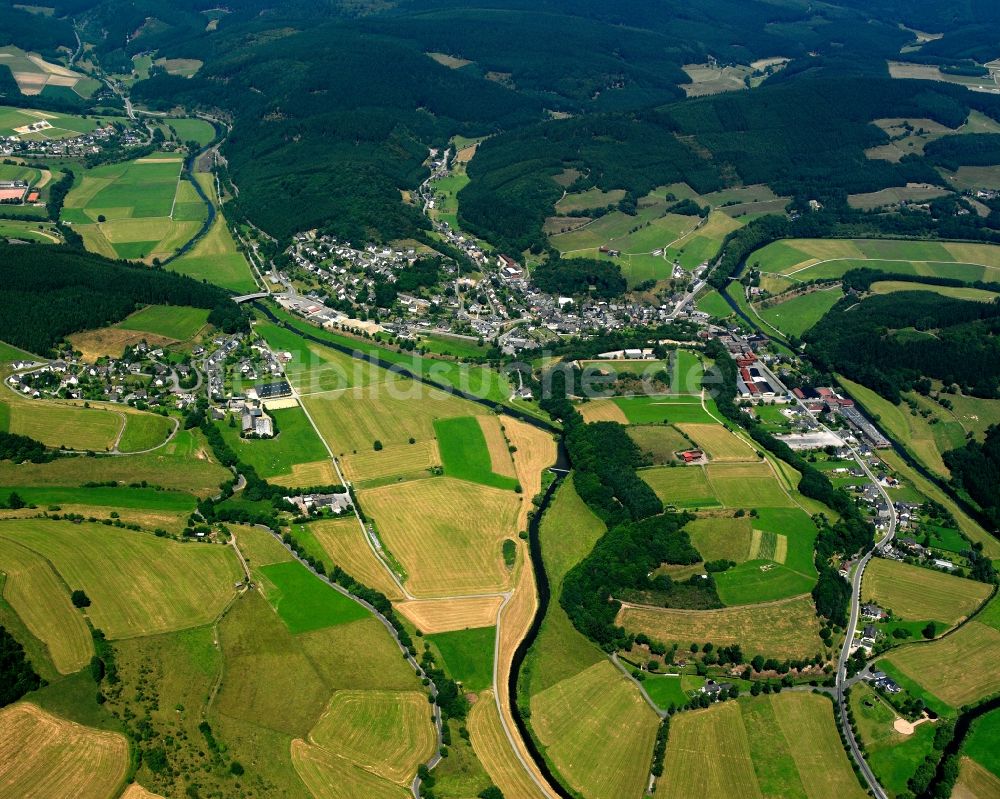 Arfeld von oben - Ortsansicht am Rande von landwirtschaftlichen Feldern in Arfeld im Bundesland Nordrhein-Westfalen, Deutschland