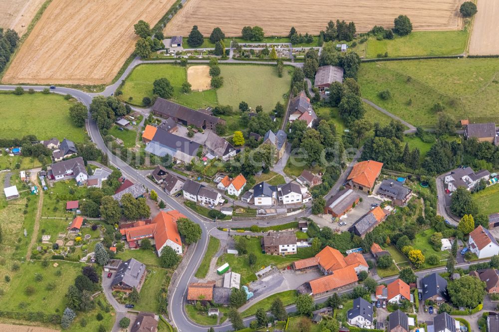 Luftbild Bausenhagen - Ortsansicht am Rande von landwirtschaftlichen Feldern in Bausenhagen im Bundesland Nordrhein-Westfalen, Deutschland