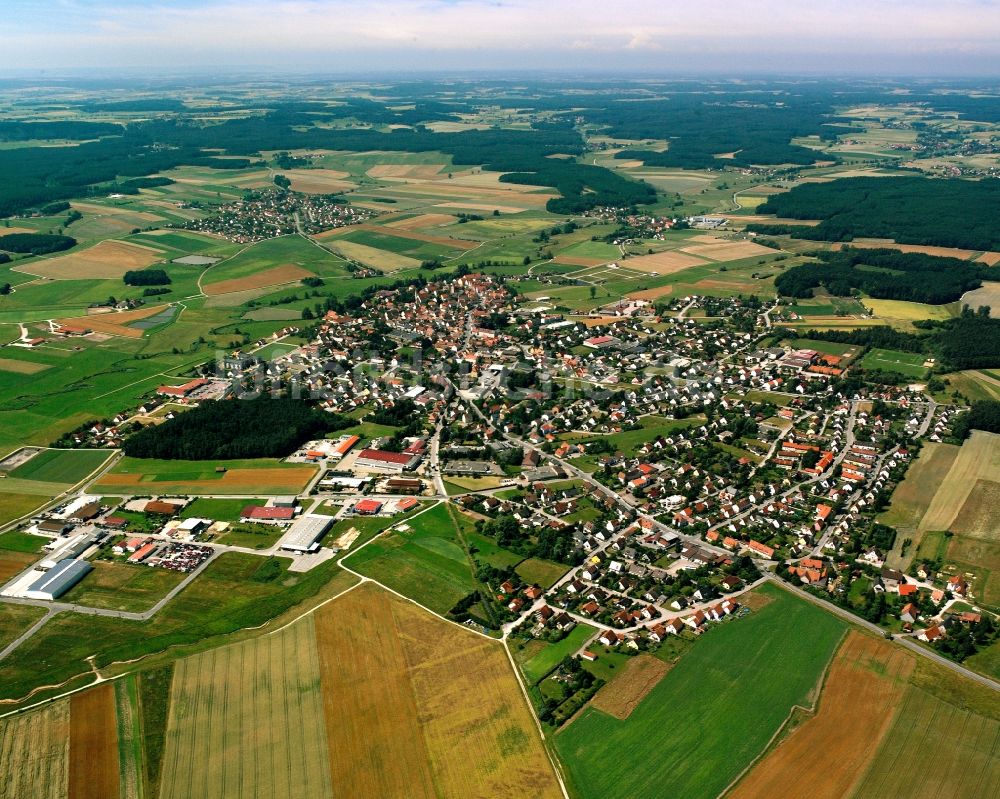 Bechhofen von oben - Ortsansicht am Rande von landwirtschaftlichen Feldern in Bechhofen im Bundesland Bayern, Deutschland