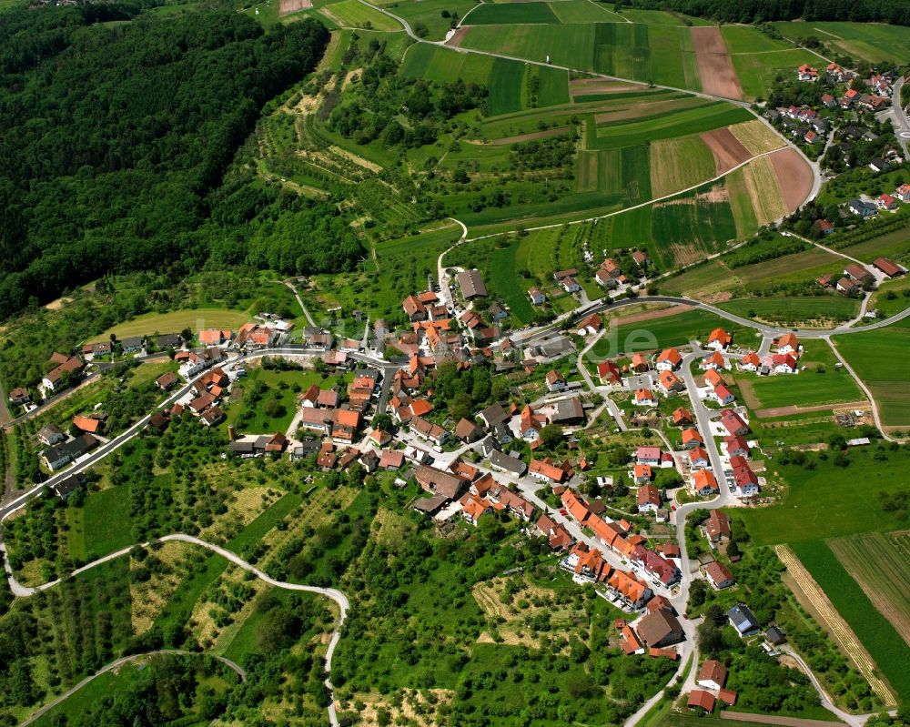 Luftbild Berglen - Ortsansicht am Rande von landwirtschaftlichen Feldern in Berglen im Bundesland Baden-Württemberg, Deutschland