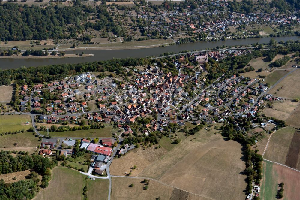 Luftbild Bergrothenfels - Ortsansicht am Rande von landwirtschaftlichen Feldern in Bergrothenfels im Bundesland Bayern, Deutschland