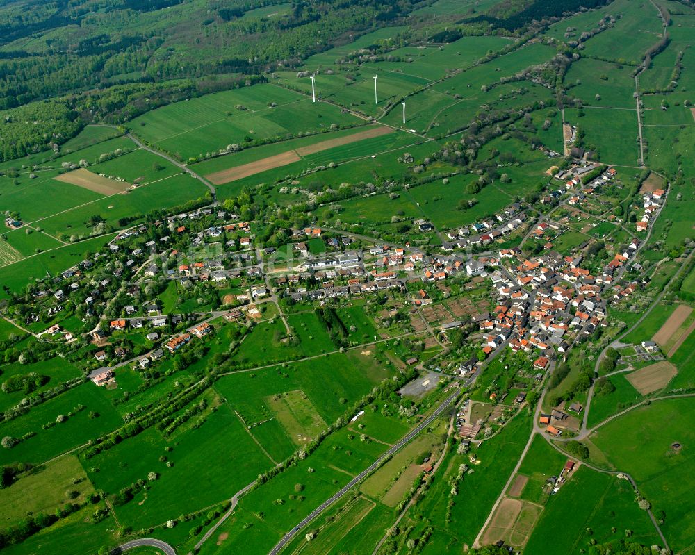 Luftbild Betzenrod - Ortsansicht am Rande von landwirtschaftlichen Feldern in Betzenrod im Bundesland Hessen, Deutschland