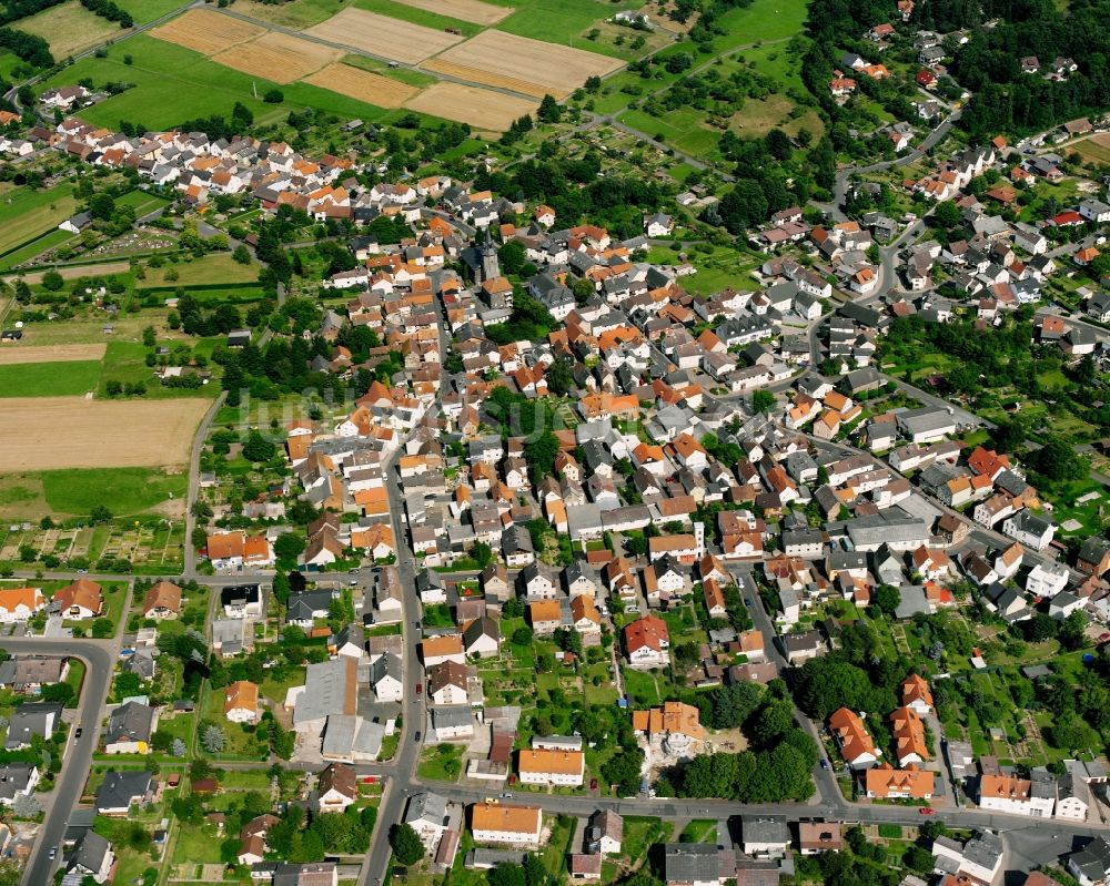 Luftaufnahme Beuern - Ortsansicht am Rande von landwirtschaftlichen Feldern in Beuern im Bundesland Hessen, Deutschland