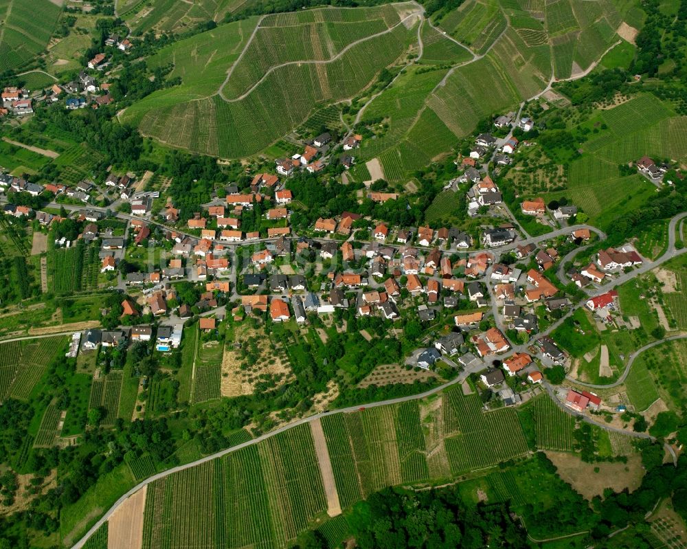 Luftbild Bühl - Ortsansicht am Rande von landwirtschaftlichen Feldern in Bühl im Bundesland Baden-Württemberg, Deutschland