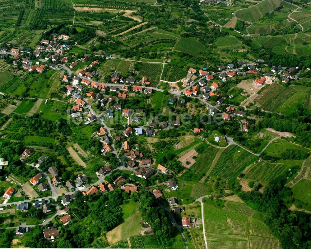 Bühl aus der Vogelperspektive: Ortsansicht am Rande von landwirtschaftlichen Feldern in Bühl im Bundesland Baden-Württemberg, Deutschland