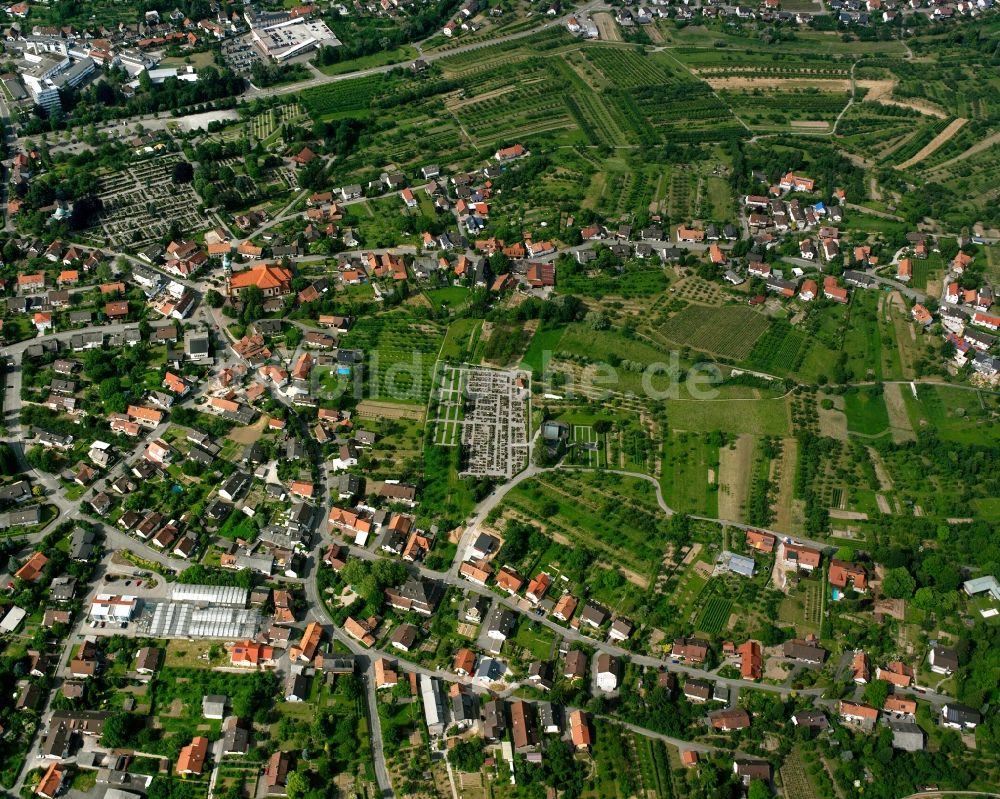 Bühl aus der Vogelperspektive: Ortsansicht am Rande von landwirtschaftlichen Feldern in Bühl im Bundesland Baden-Württemberg, Deutschland