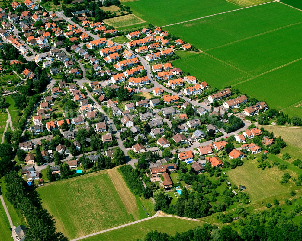 Luftbild Bühl - Ortsansicht am Rande von landwirtschaftlichen Feldern in Bühl im Bundesland Baden-Württemberg, Deutschland