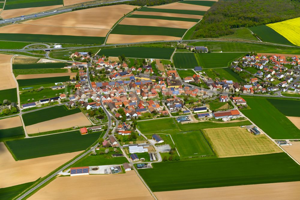 Biebelried von oben - Ortsansicht am Rande von landwirtschaftlichen Feldern in Biebelried im Bundesland Bayern, Deutschland