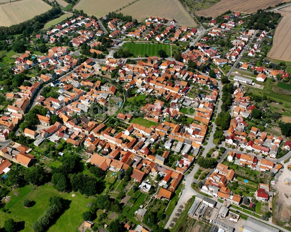 Luftbild Bollstedt - Ortsansicht am Rande von landwirtschaftlichen Feldern in Bollstedt im Bundesland Thüringen, Deutschland