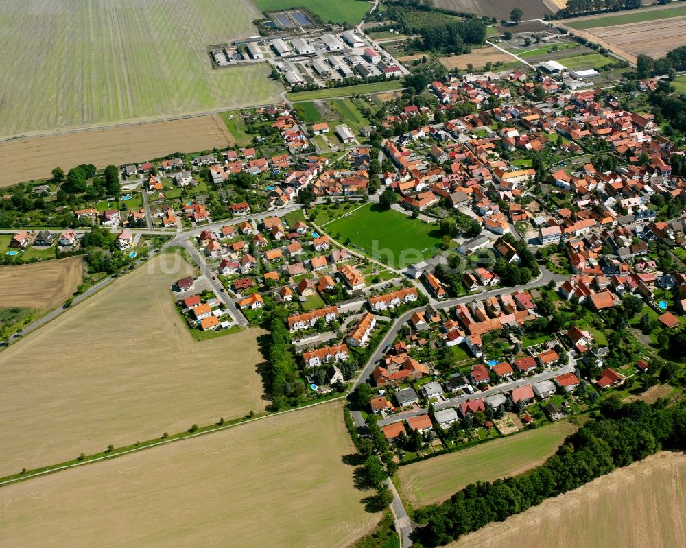 Luftaufnahme Bollstedt - Ortsansicht am Rande von landwirtschaftlichen Feldern in Bollstedt im Bundesland Thüringen, Deutschland