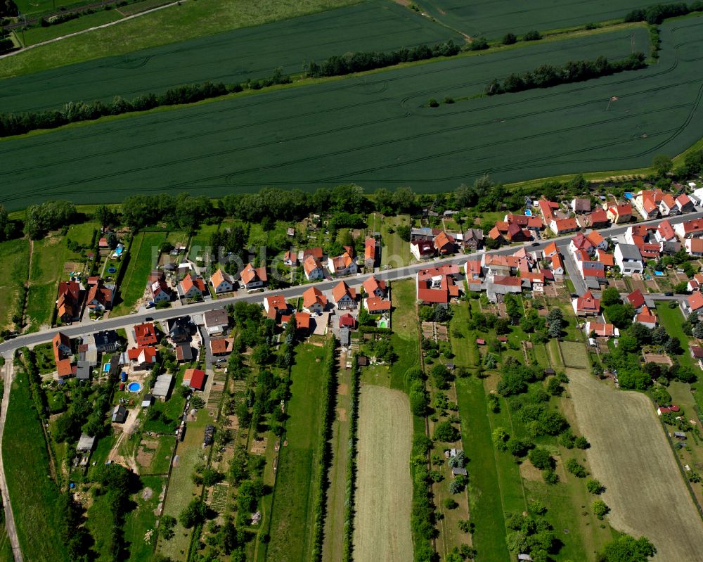 Luftaufnahme Breitenworbis - Ortsansicht am Rande von landwirtschaftlichen Feldern in Breitenworbis im Bundesland Thüringen, Deutschland