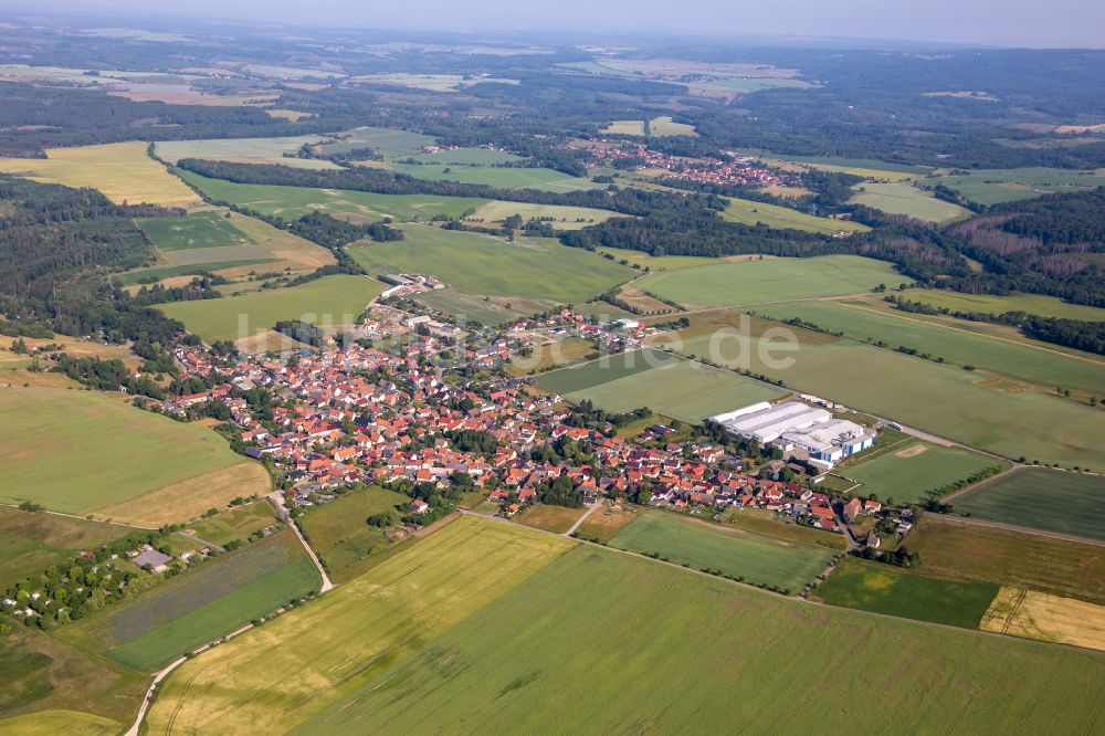 Luftbild Dankerode - Ortsansicht am Rande von landwirtschaftlichen Feldern in Dankerode im Bundesland Sachsen-Anhalt, Deutschland