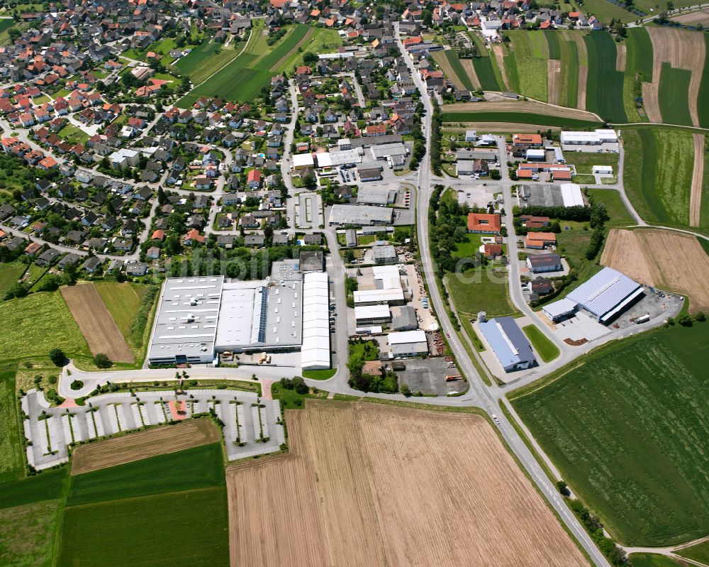 Eckartsweier von oben - Ortsansicht am Rande von landwirtschaftlichen Feldern in Eckartsweier im Bundesland Baden-Württemberg, Deutschland