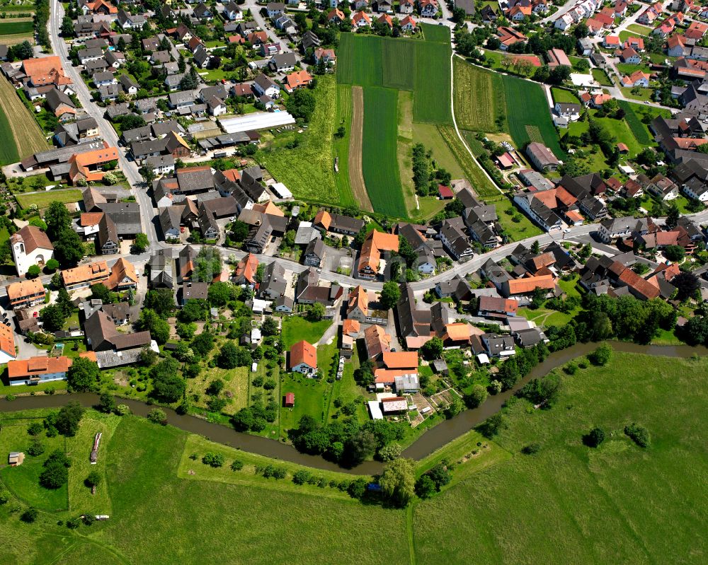 Luftbild Eckartsweier - Ortsansicht am Rande von landwirtschaftlichen Feldern in Eckartsweier im Bundesland Baden-Württemberg, Deutschland