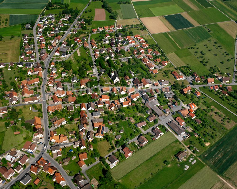 Luftbild Effringen - Ortsansicht am Rande von landwirtschaftlichen Feldern in Effringen im Bundesland Baden-Württemberg, Deutschland