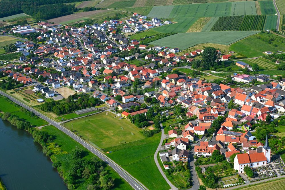 Luftbild Eisenheim - Ortsansicht am Rande von landwirtschaftlichen Feldern in Eisenheim im Bundesland Bayern, Deutschland