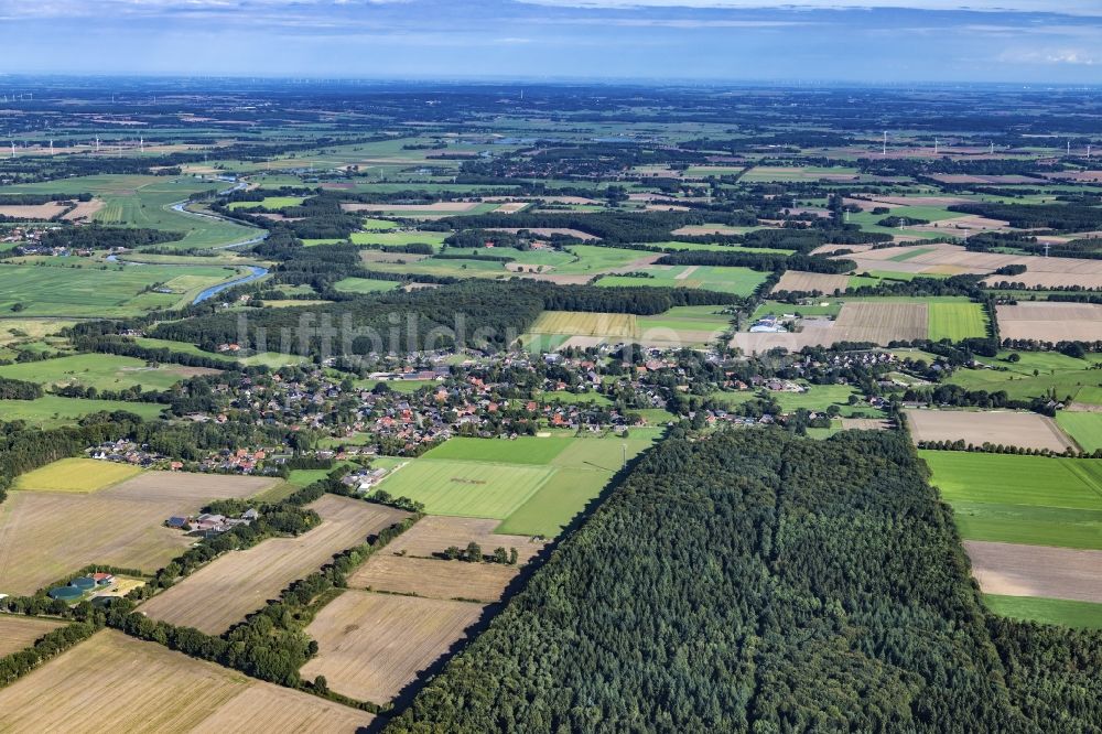 Luftaufnahme Elm - Ortsansicht am Rande von landwirtschaftlichen Feldern in Elm im Bundesland Niedersachsen, Deutschland