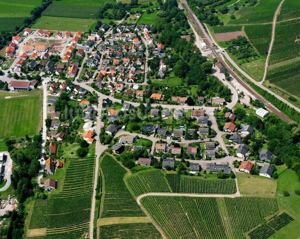 Luftbild Eschenau - Ortsansicht am Rande von landwirtschaftlichen Feldern in Eschenau im Bundesland Baden-Württemberg, Deutschland