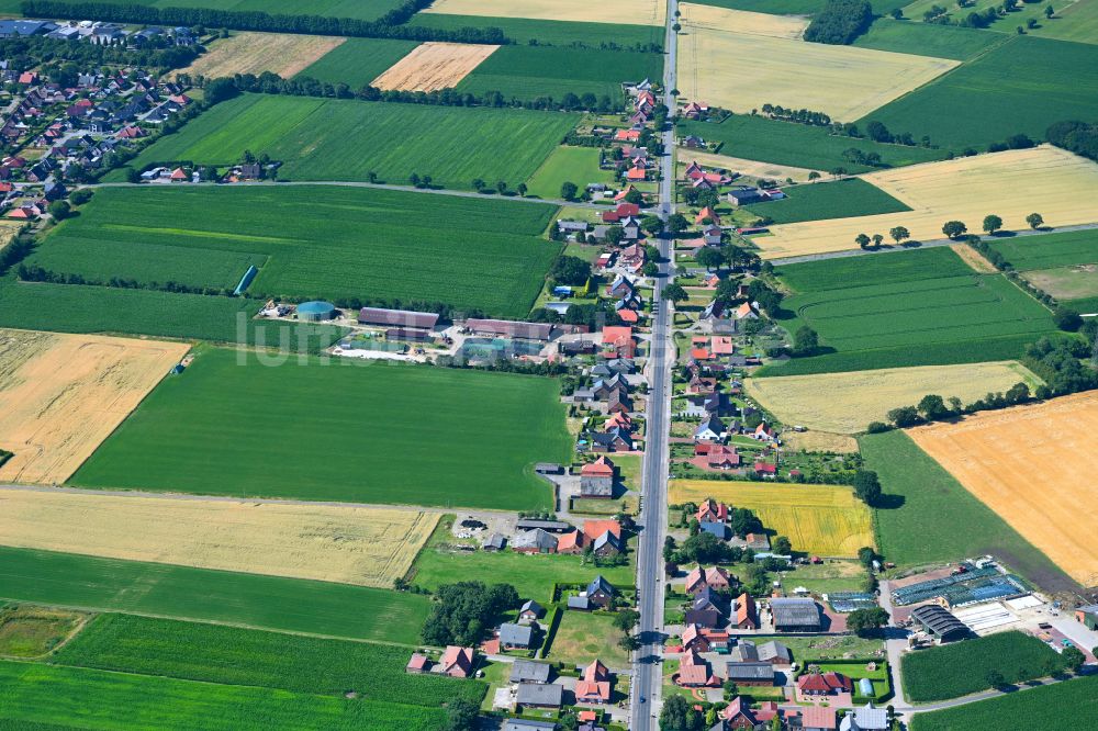 Luftbild Esterwegen - Ortsansicht am Rande von landwirtschaftlichen Feldern in Esterwegen im Bundesland Niedersachsen, Deutschland