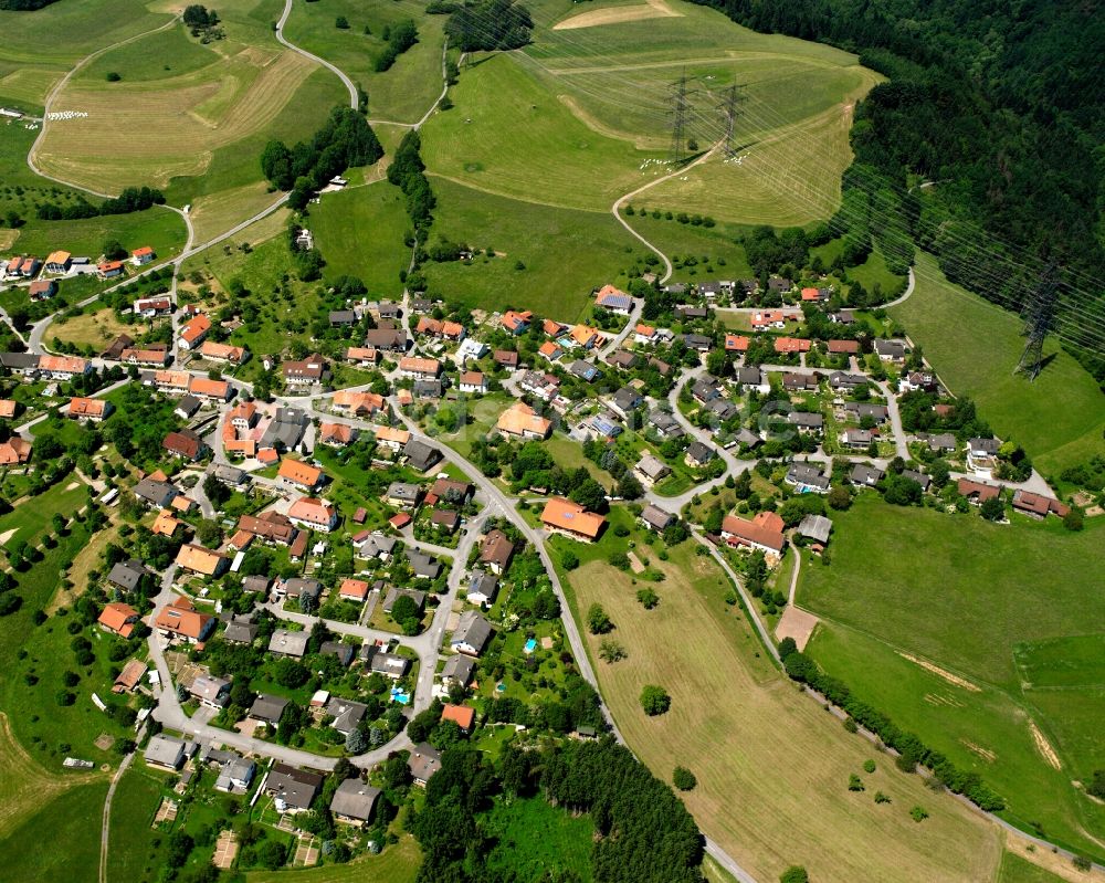 Harpolingen von oben - Ortsansicht am Rande von landwirtschaftlichen Feldern in Harpolingen im Bundesland Baden-Württemberg, Deutschland