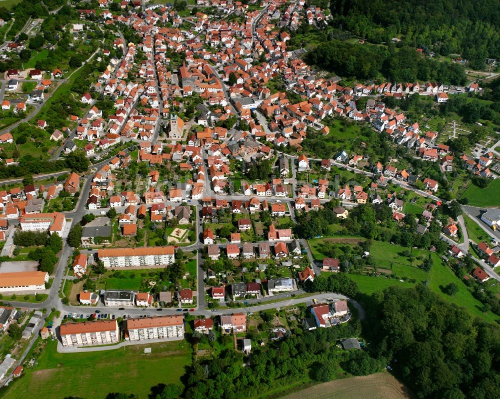 Heyerode von oben - Ortsansicht am Rande von landwirtschaftlichen Feldern in Heyerode im Bundesland Thüringen, Deutschland