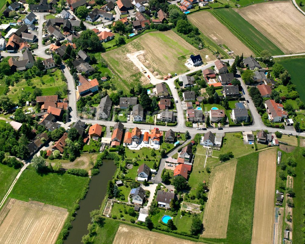 Hohnhurst aus der Vogelperspektive: Ortsansicht am Rande von landwirtschaftlichen Feldern in Hohnhurst im Bundesland Baden-Württemberg, Deutschland