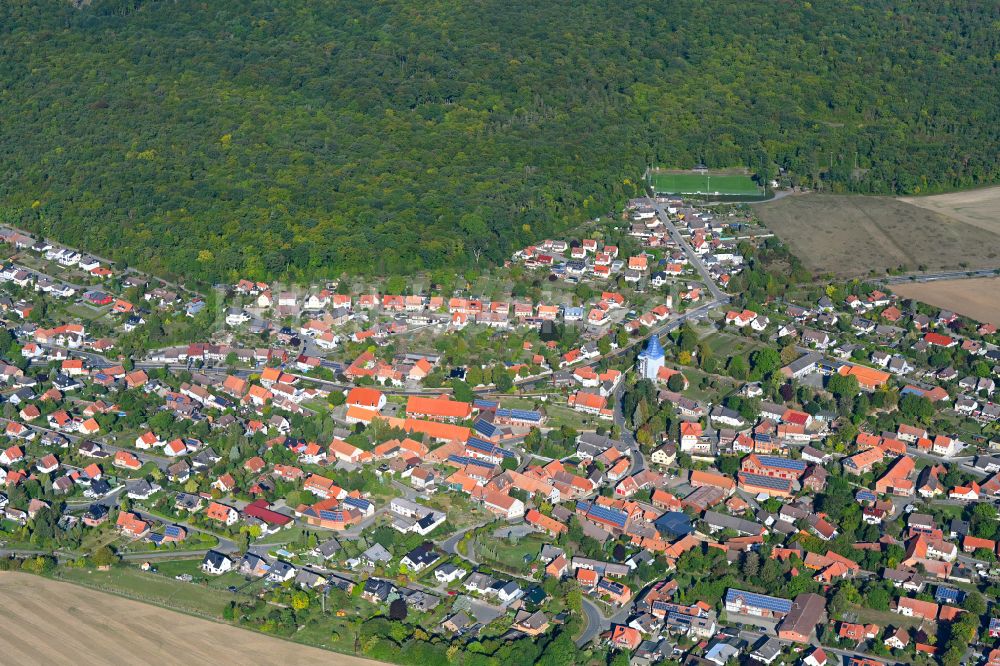 Immenrode von oben - Ortsansicht am Rande von landwirtschaftlichen Feldern in Immenrode im Bundesland Niedersachsen, Deutschland