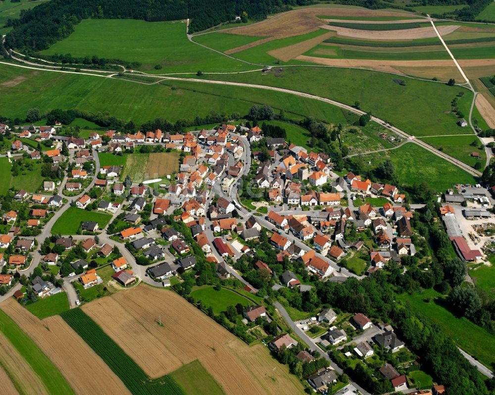 Jungnau aus der Vogelperspektive: Ortsansicht am Rande von landwirtschaftlichen Feldern in Jungnau im Bundesland Baden-Württemberg, Deutschland