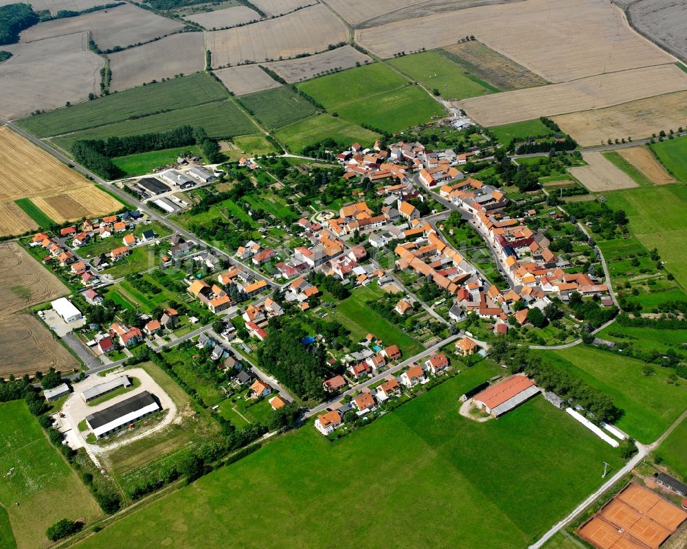 Kaisershagen von oben - Ortsansicht am Rande von landwirtschaftlichen Feldern in Kaisershagen im Bundesland Thüringen, Deutschland