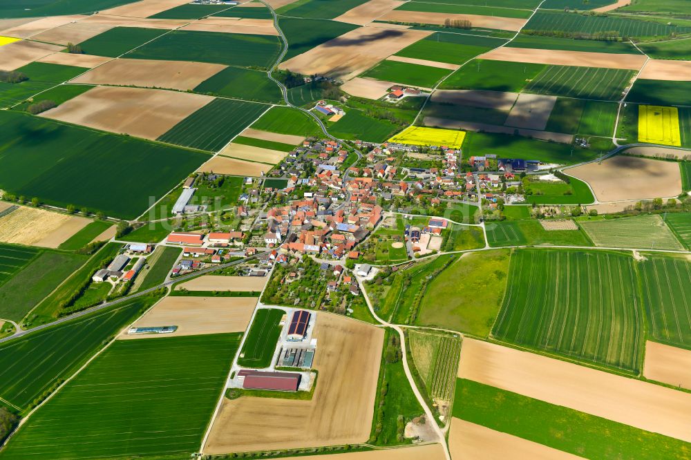 Kaltensondheim aus der Vogelperspektive: Ortsansicht am Rande von landwirtschaftlichen Feldern in Kaltensondheim im Bundesland Bayern, Deutschland